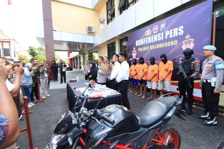 Polisi Berhasil Ungkap Penyebab Meninggalnya Remaja di Dander Bojonegoro, 9 Tersangka Diamankan