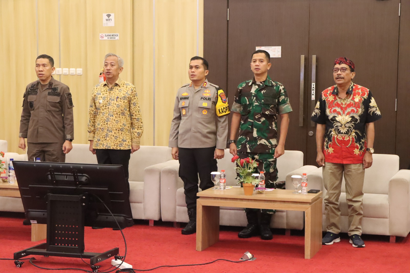 Kapolres Nganjuk Hadir di Rapat Pleno Guna Pastikan Pelaksanaan Proses Penghitungan Suara Tingkat Kabupaten Aman