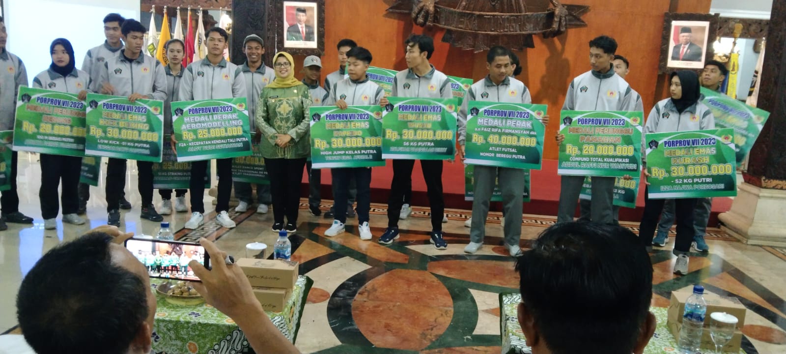 Para Atlet  Peraih Medali di Porprov VIII Terima Reward Dari Pemerintah Kabupaten Blitar