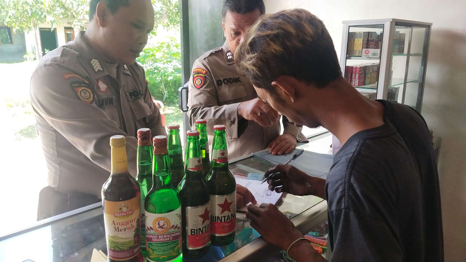 Polres Nganjuk Sita Ribuan Liter Miras dalam Operasi Pekat Semeru 2024 untuk Menjaga Kondusivitas Selama Ramadan