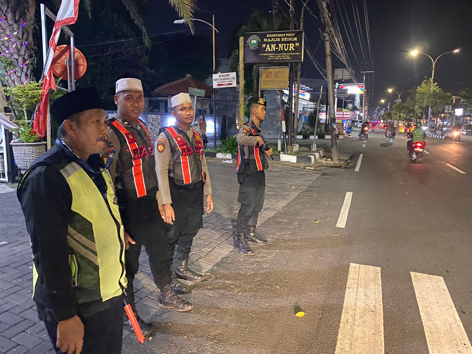 Polres Gresik Gencarkan Patroli Harkamtibmas di Operasi Ketupat Semeru 2024 