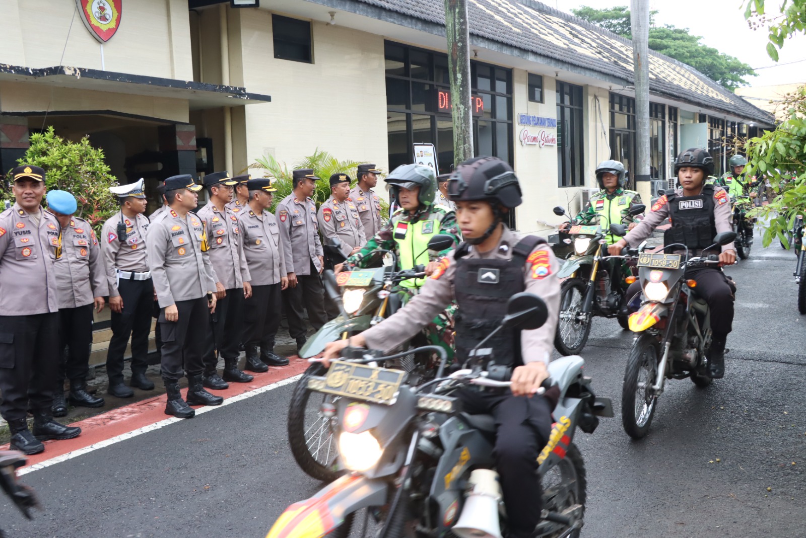 Polres Nganjuk Gelar Patroli Gabungan Skala Besar Amankan Kegiatan Takbiran 2024