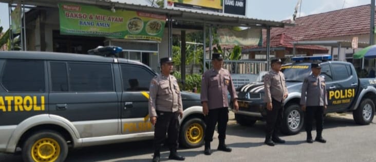 JAGA KONDUSIFITAS WILAYAH, POLSEK BOJONEGORO KOTA LAKUKAN PATROLI BER SINGGUNGAN DENGAN UNIT PATROLI POLSEK TRUCUK