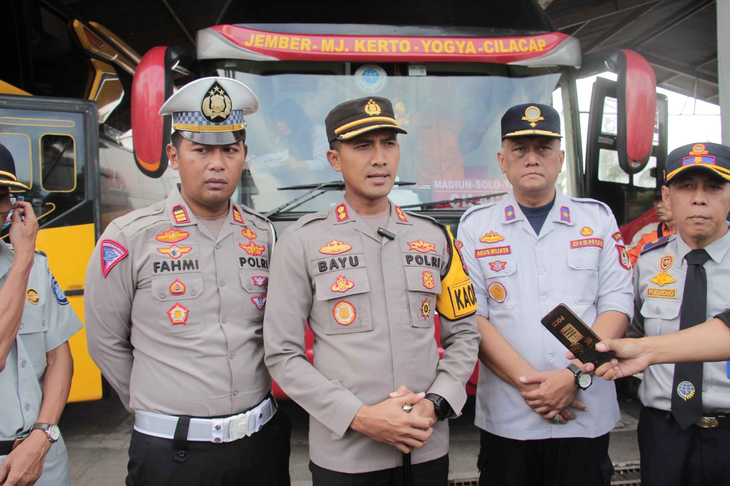 Polres Jember Gelar KRYD di Terminal dan Stasiun Imbangi Ops Puri Agung 2024 Pengamanan WWF di Bali