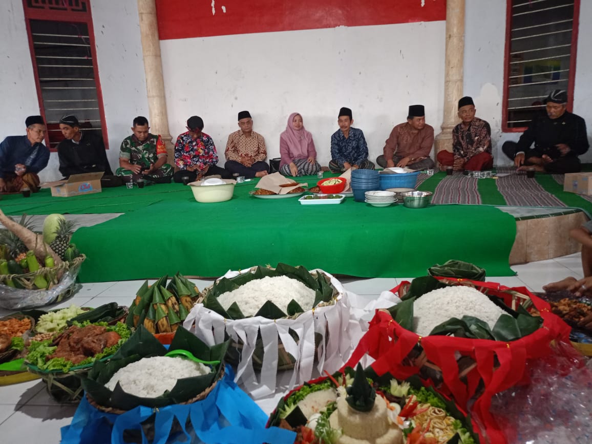 BERSIH DESA SUMBERSARI, GELAR KIRAB TUMPENG SEBAGAI WUJUD SYUKUR MASYARAKAT