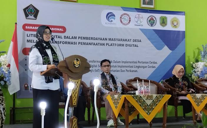 Bupati Blitar Hadiri Seminar Literasi Digital dalam pemberdayaan Masyarakat Desa melalui Transformasi Pemanfaatan Platfrom Digital 2024