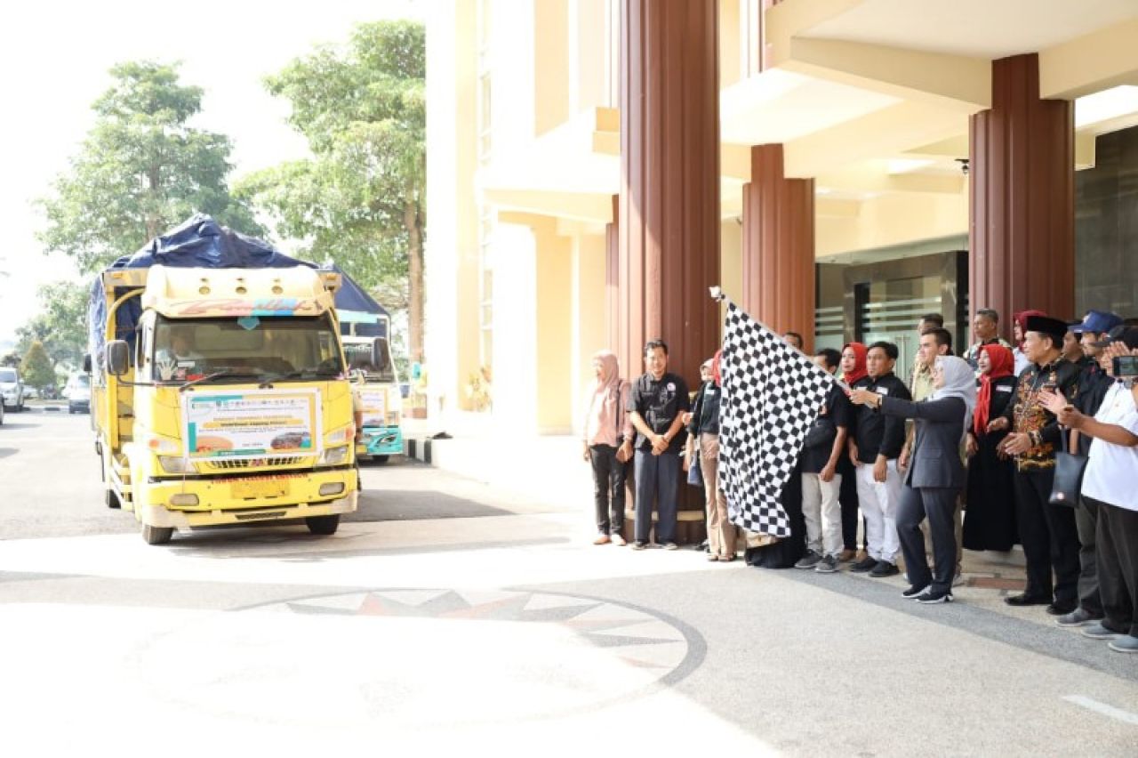 Komitmen Sektor Pertanian, Bupati Blitar Terima Jagung Dari Pemerintah Bima NTB