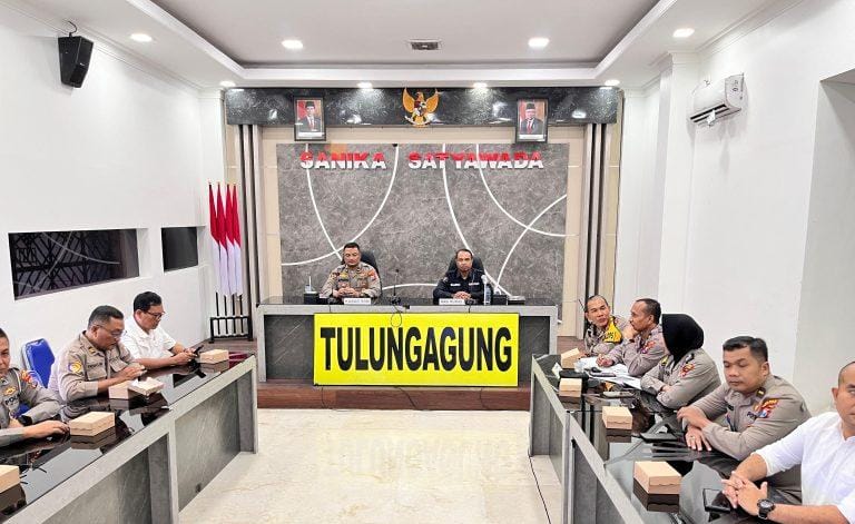 Polres Tulungagung Ikuti dialog Publik ” Internalisasi Wawasan Kebangsaan Dalam Rangka Transformasi Polri Presisi Menyongsong Indonesia Emas