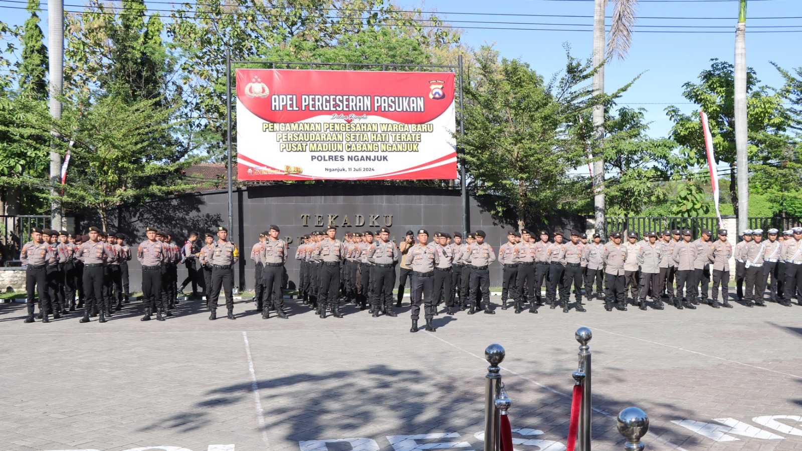 Polres Nganjuk Gelar Apel Pergeseran Pasukan Pengamanan Pengesahan Calon Warga Baru PSHT Pusat Madiun Cabang Nganjuk Tahun 2024