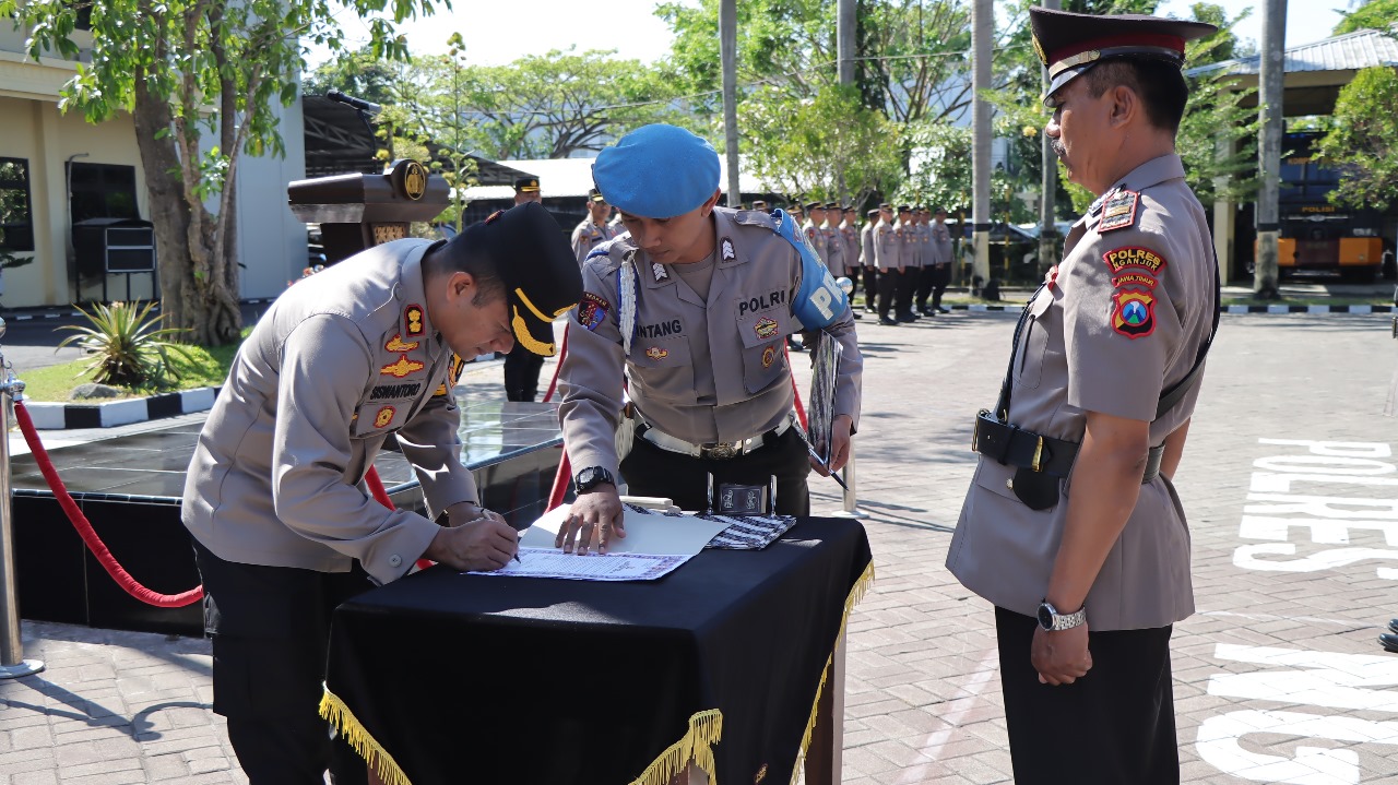 Kapolres Nganjuk Pimpin Sertijab Kasat Lantas dan Kapolsek Jajaran