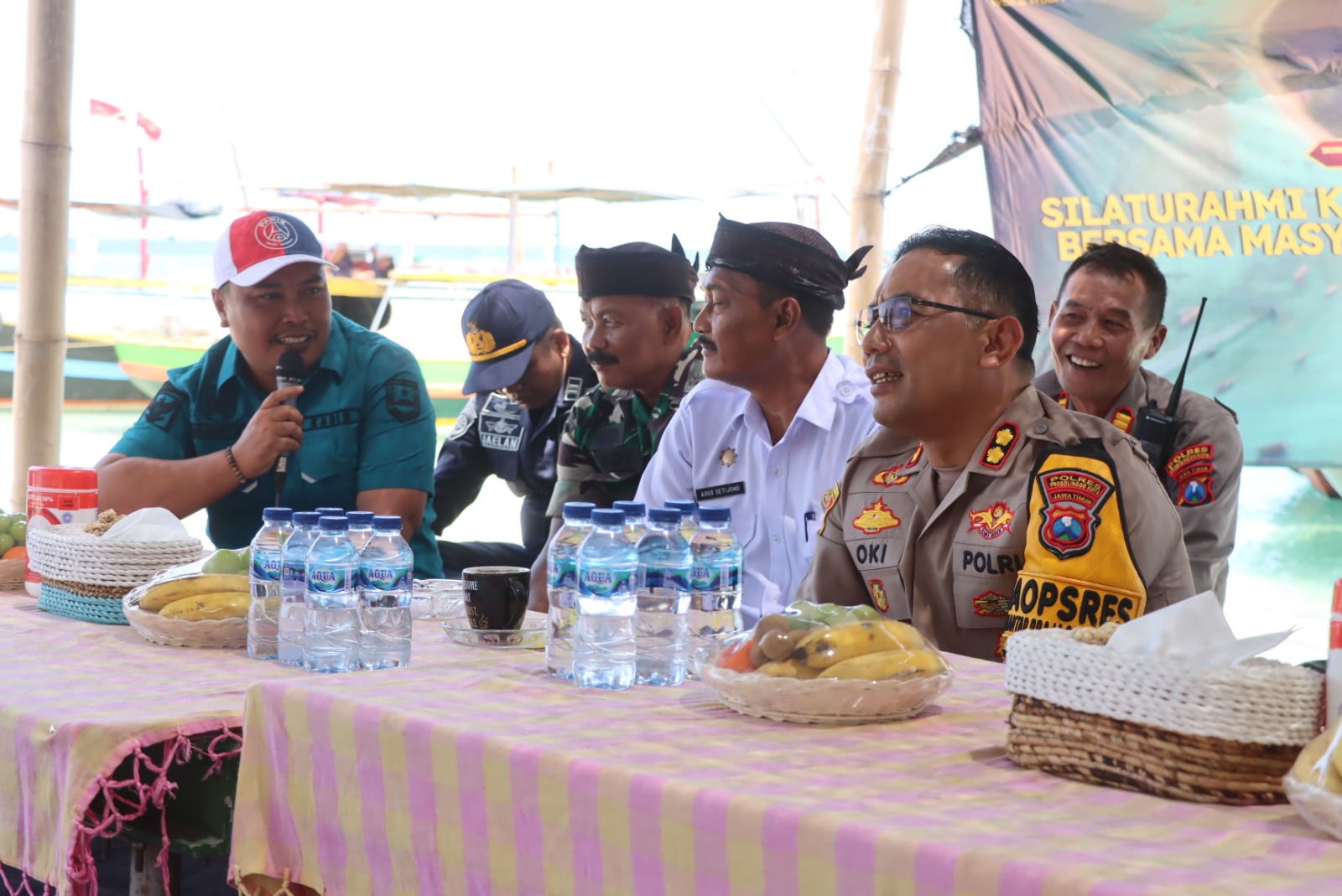 Cooling System, Kapolres Probolinggo Kota Kunjungi Warga Gili Ketapang Ajak Jaga Kamtibmas di Pilkada 2024