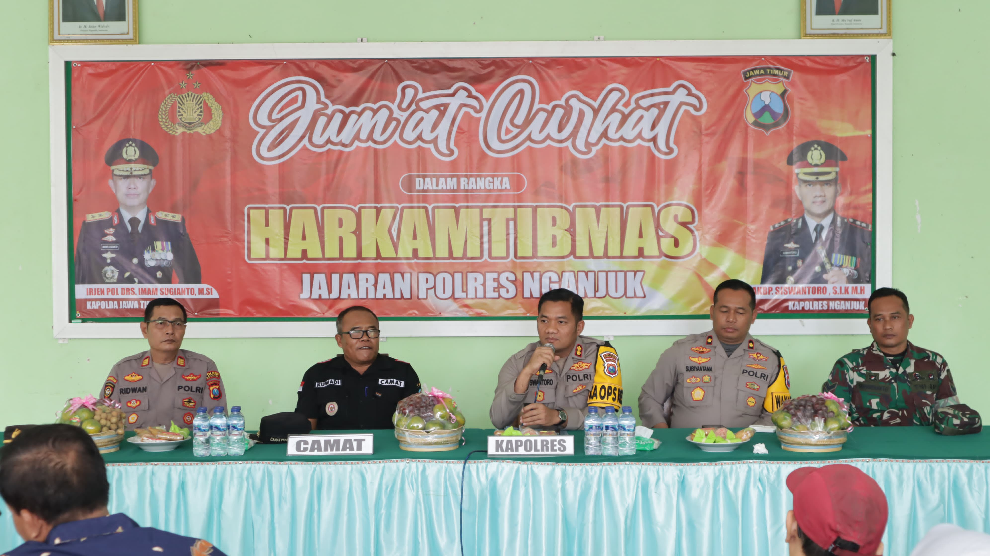 Kapolres Nganjuk Gaungkan Program Nusantara Cooling System di Acara Jum’at Curhat