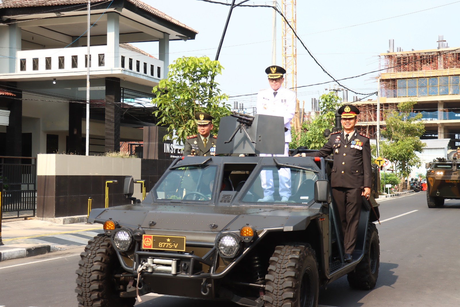 Kapolres Bojonegoro Hadiri Peringatan HUT TNI ke-79, Pastikan Sinergitas TNI-Polri Terjaga