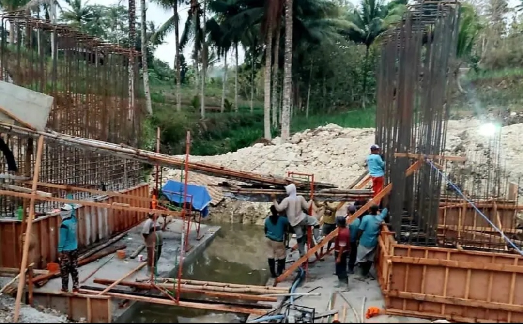 Dinas PUPR Kabupaten Blitar Alokasikan Dana DBHCHT Untuk Perbaikan Jembatan Wilayah Blitar Selatan