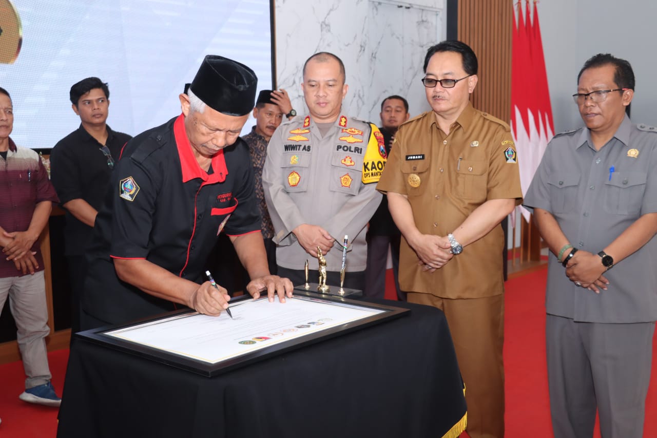 Polres Blitar Bersama Forkompimda dan Perguruan Pencak Silat Blitar Raya Gelar Silaturahmi Cooling System Pilkada