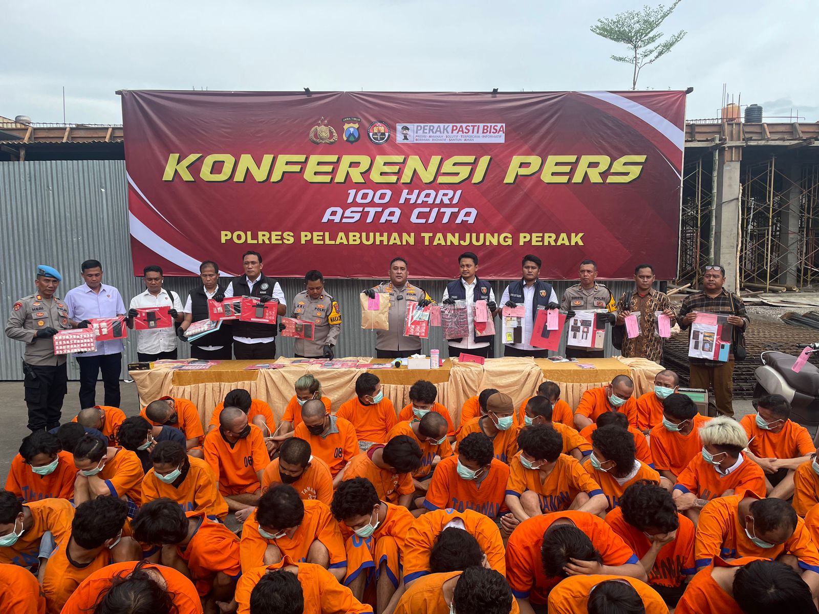 Polres Pelabuhan Tanjungperak Berhasil Ungkap Kasus Narkoba, 66 Tersangka Diamankan