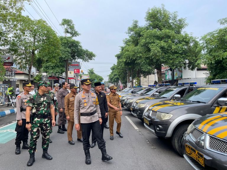 Apel Pergeseran Personel Pengaman Tahap Pungut dan Hitung Suara Pilkada Serentak 2024 Dipimpin Langsung Kapolres Tulungagung