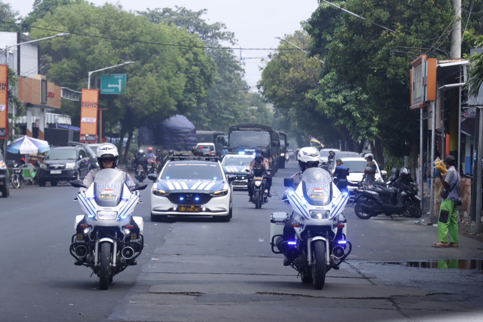 Polres Situbondo Bersama TNI, Sinergi Gelar Patroli Pastikan Masa Tenang Jelang Coblosan Pilkada Aman