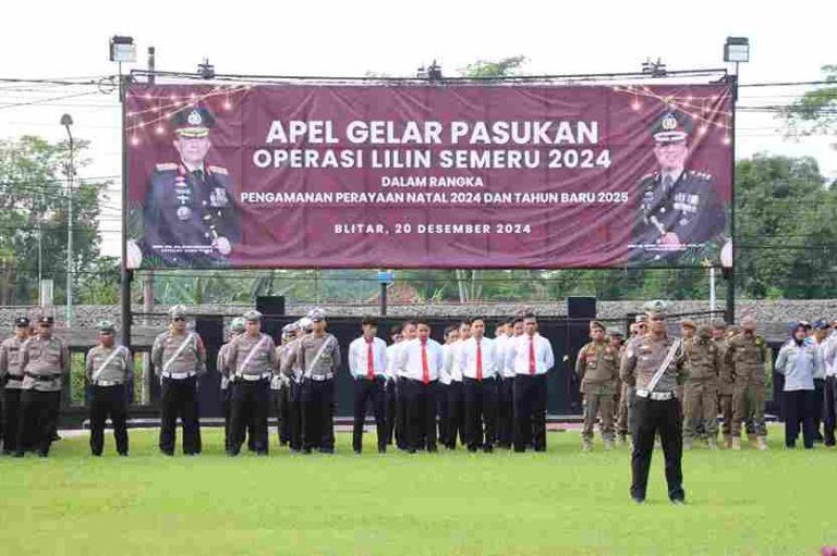 Siap Amankan Libur Tahun Baru dan Natal, Polres Blitar Apel Gelar Pasukan Ops Lilin Semeru 2024