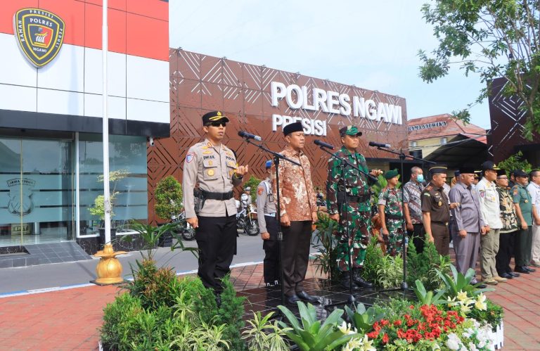 Apel Gelar Pasukan Operasi Lilin Semeru 2024 dilaksanakan di Polres Ngawi