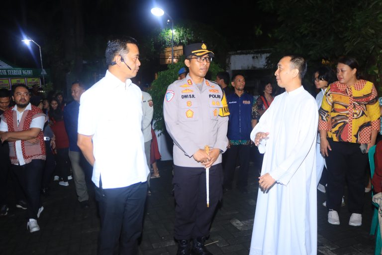 Kunjungi Sejumlah Gereja di Ngawi, Kapolres dan Forkopimda Pastikan Natal Aman dan Kondusif