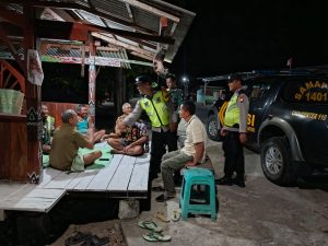 Sinergitas TNI Polri Ngawi ajak Warga Karanganyar Jaga Keamanan Lingkungan