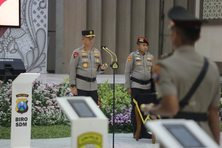 Kapolda Jatim Pimpin Sertijab Pejabat Utama dan Kapolres