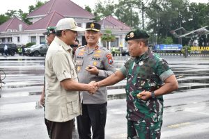 Pangdivif 2 Kostrad Mendampingi Menhan RI Saat Kunker di Malang