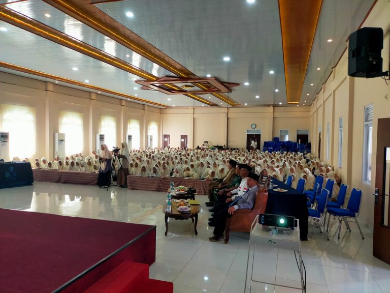 Tingkatkan Kesadaran Terhadap Ancaman Kejahatan Digital, Polres Ngawi Berikan Sosialisasi di UNIDA Gontor Putri