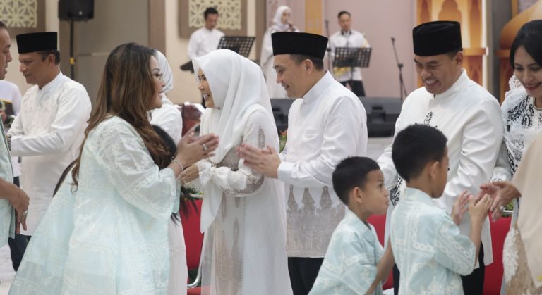 Sambut Idul Fitri Polda Jatim Laksanakan Sholat Id dan Gelar Halalbihalal