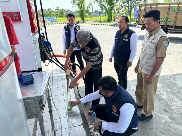 Polres Lamongan Sidak SPBU, Pastikan Distribusi BBM Aman dan Sesuai Standar