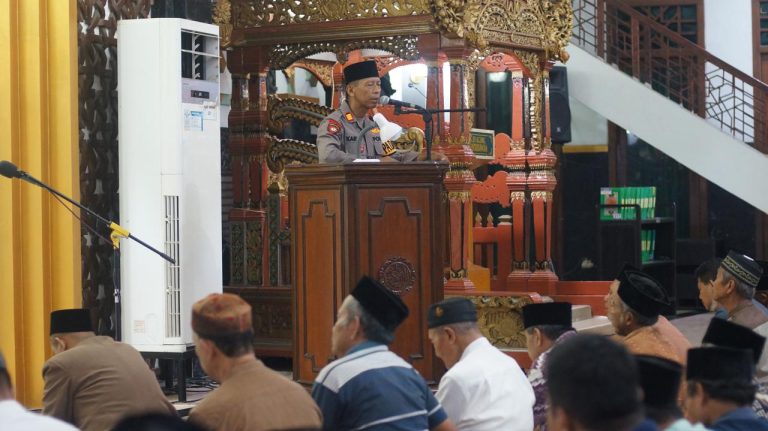 Semarakkan Bulan Suci Ramadhan, Polres Ngawi Gelar Tarawih Keliling