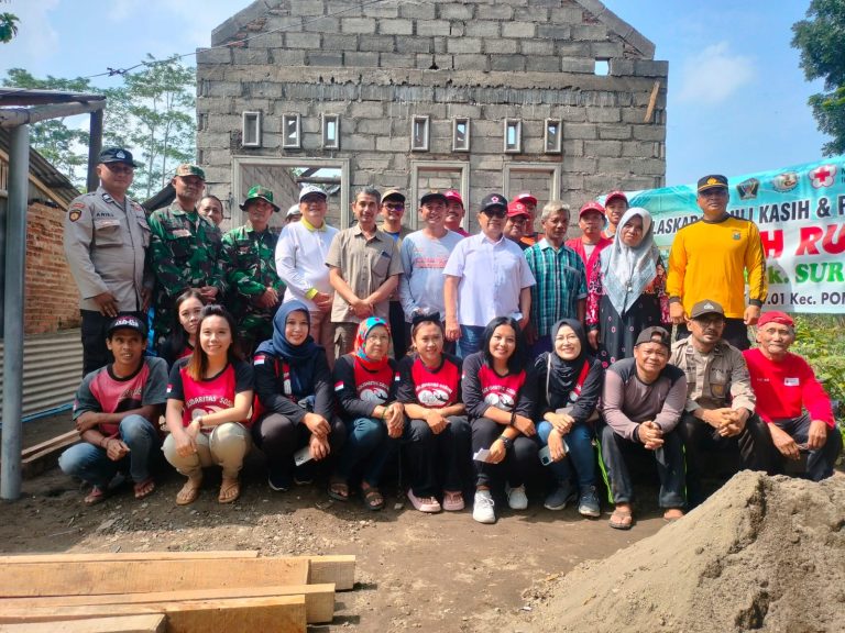 Bupati Blitar Rijanto Hadiri Kegiatan Bedah Rumah Inisiasi Komunitas LPK Dan PMI