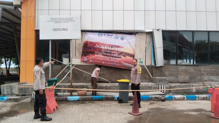 Bencana Puting Beliung Terjang Desa Tambakrejo, Beberapa Rumah Warga Dan Pelabuhan Rusak