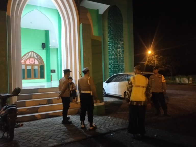 Polsek Ngawi Gelar Patroli Sahur di Penghujung Ramadan 1446 H