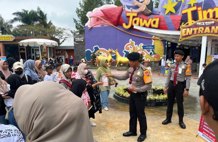 Polres Batu Gencar Sosialisasikan Layanan Call Center 110 Sasar Lokasi Wisata Hingga Perkampungan