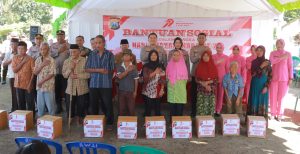 Polres Blitar Salurkan Bantuan Sosial ke Warga Kampung Baru dalam Rangka HUT Bhayangkara ke-79