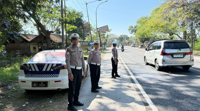 Patroli Satgas Operasi Patuh 2025 Sisir Jalur Blackspot Barat-Timur, Puluhan Pengendara Diimbau Tertib