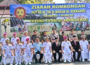 HUT TNI ke-80, Dankodiklatal Pimpin Ziarah di Makam Bung Karno