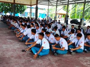 Hari Pertama, 2.400 Siswa SMKN 1 Kota Blitar Terima Program Makan Bergizi Gratis