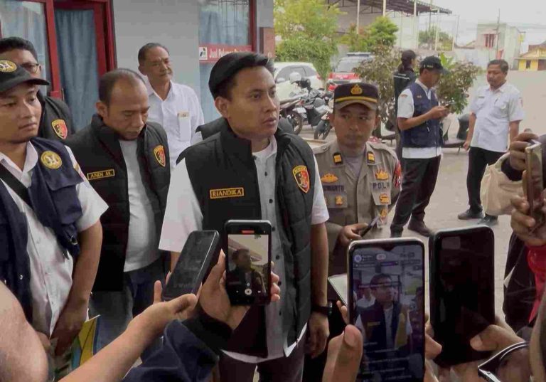 Polres Tuban Bersama Diskopumdag Cek SPBU Respon Keluhan Masyarakat terkait BBM
