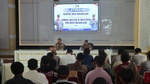 Silaturahmi Polres Nganjuk, Kapolres Nganjuk Ajak Wartawan dan Netizen Bersinergi Jaga Kondusivitas Wilayah Silaturahmi Polres Nganjuk, Kapolres Nganjuk Ajak Wartawan dan Netizen Bersinergi Jaga Kondusivitas Wilayah