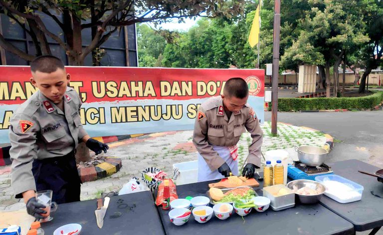 Siswa Bakomsus Tata Boga SPN Polda Jatim Unjuk Keahlian Kuliner, Ka SPN: ‘Ini Bagian Dukungan Ketahanan Pangan
